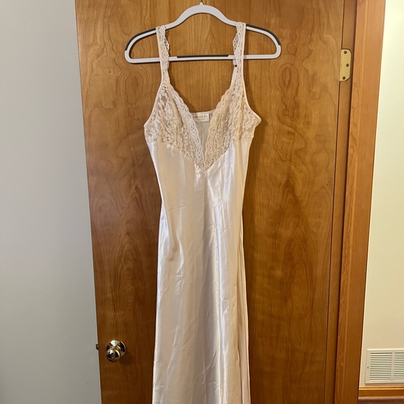 Victoria's Secret Other - VICTORIA’S SECRET Cream Slip Dress Nightgown Full Length Gown Vintage Side Slit